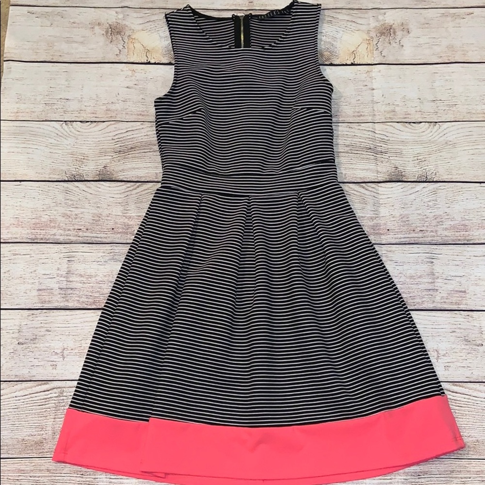 Black and white fitted dress